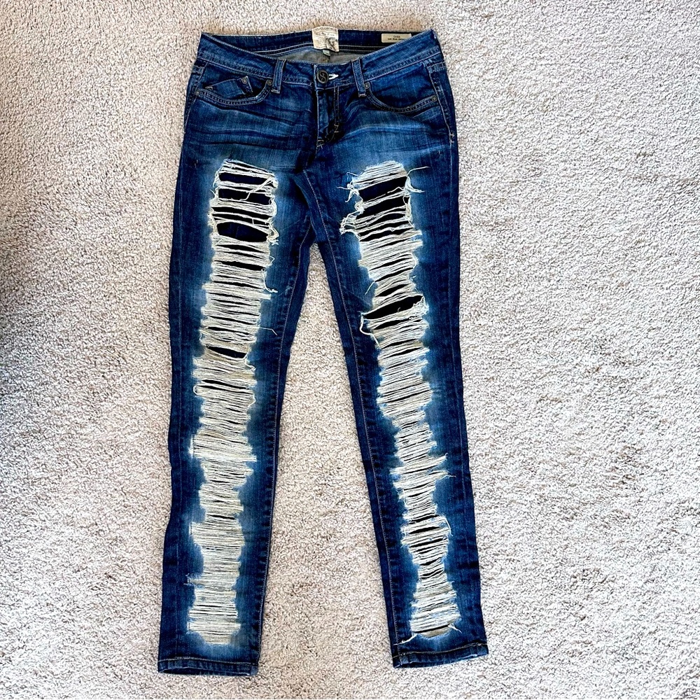 Dylan George super distress skinny jeans.  Size 27.
